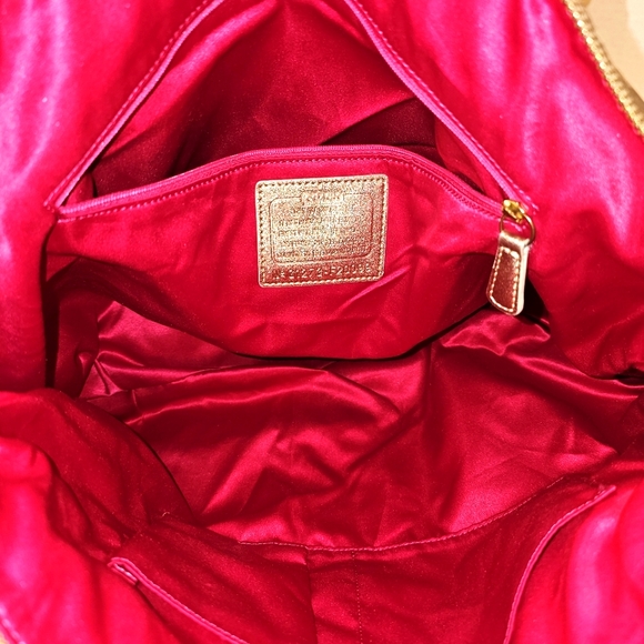 RARE Coach "Poppy Glitter Glam Groovy" Graffiti/Appliqué Handbag Gold - Picture 9 of 10